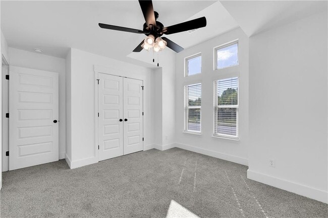 Photo - 1410 Emmerson St