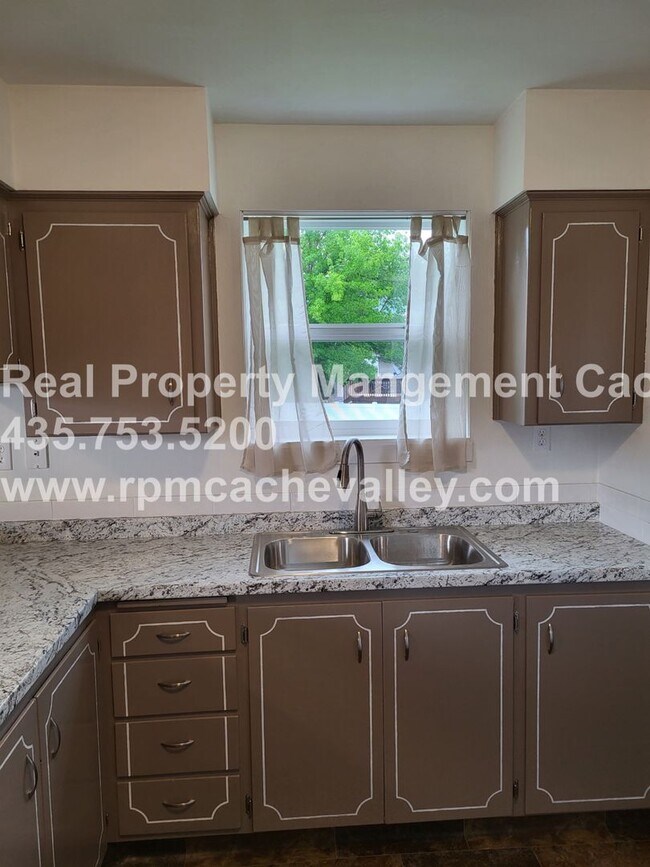 2662 N 370 E Unit 2662 N 370 E #1