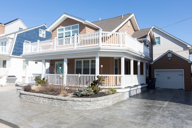 Photo - 107 S Richards Ave