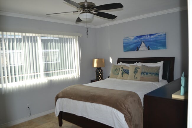 Photo - 676 Seacoast Dr Unidad Ocean View - Furnished -