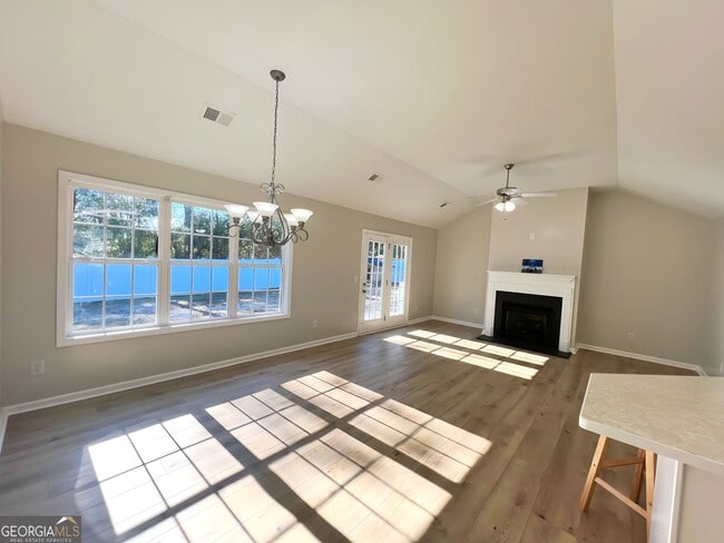 Photo - 220 Brookstone Dr SW