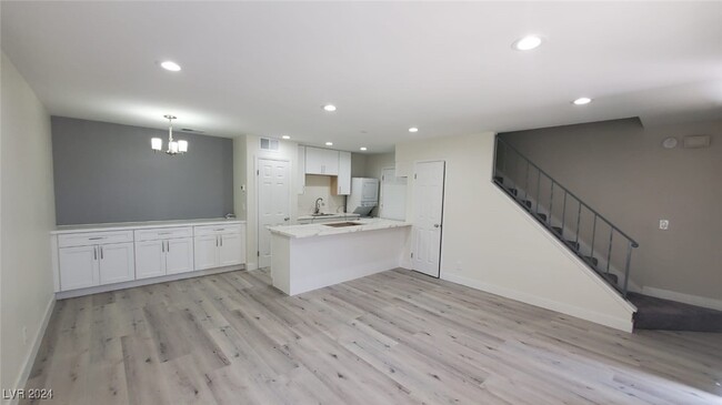 Photo - 1291 Elizabeth Ave Townhome