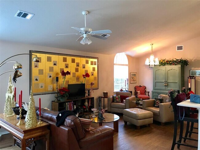 Photo - 10237 Beard Ave