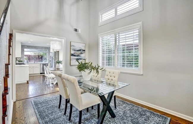 Photo - 539 Zenith Ridge Dr