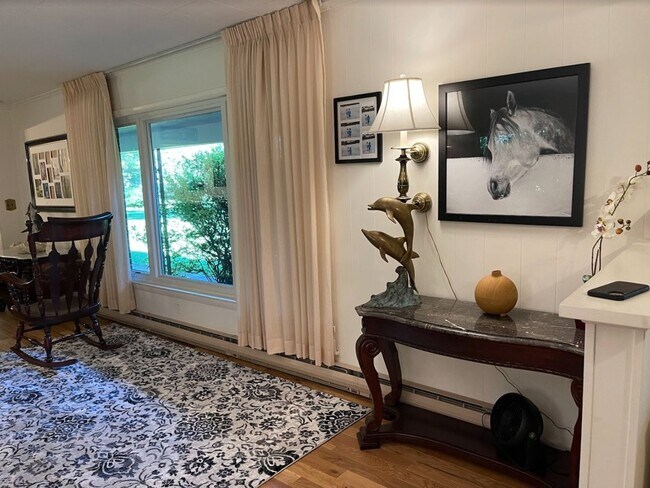 Photo - Spacious 5BR House in Columbia