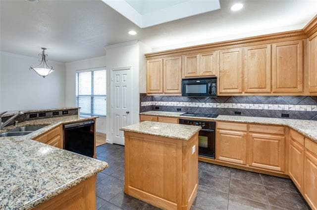 Photo - 7909 Creek View Dr