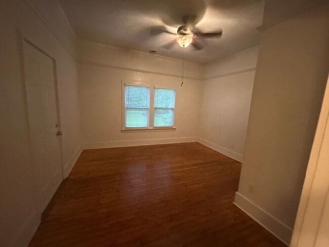 Photo - 2088 Elzey Ave