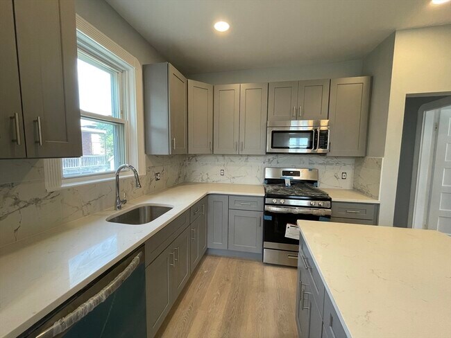 Photo - 44 Ashley St Unit 2