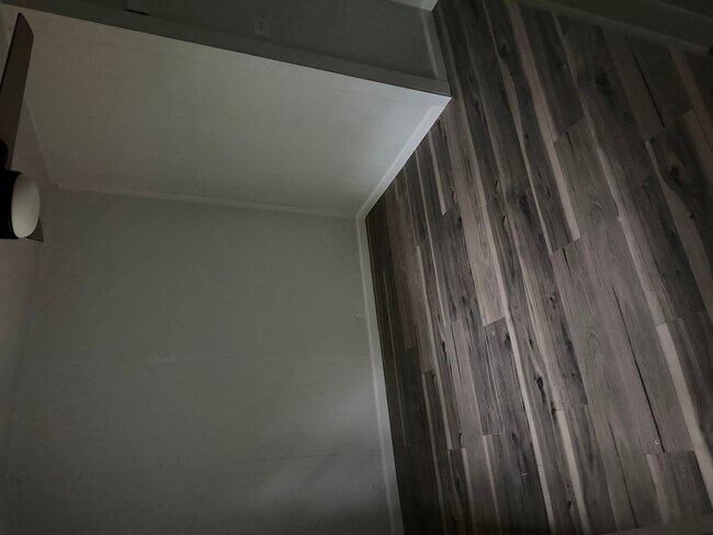 Photo - 939 12th St SE