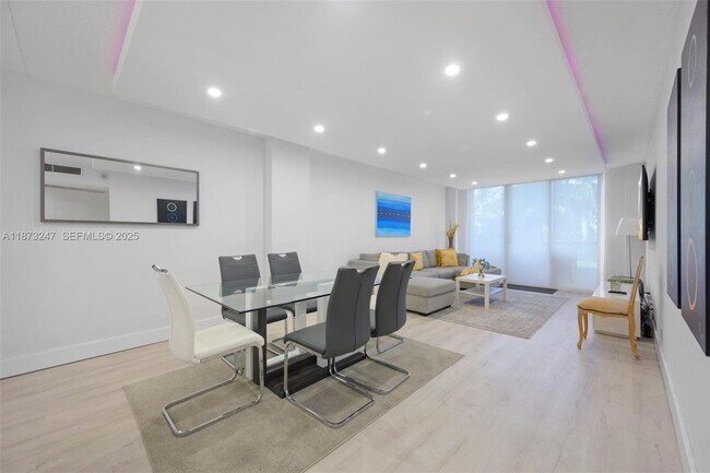 Photo - 19370 Collins Ave Unit 124