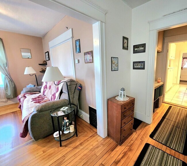 Photo - 10 Alton Rd Unit 10