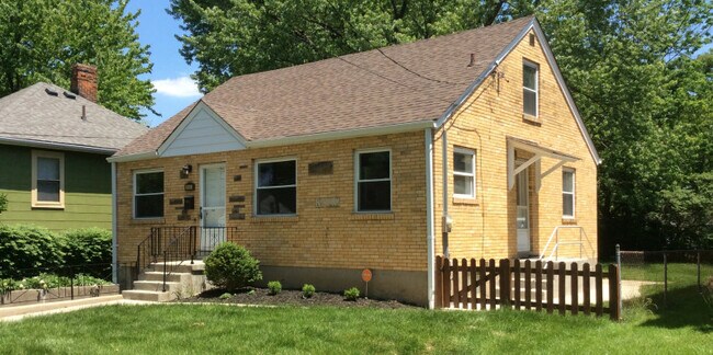 Beech 8406 - Beech 8406 House