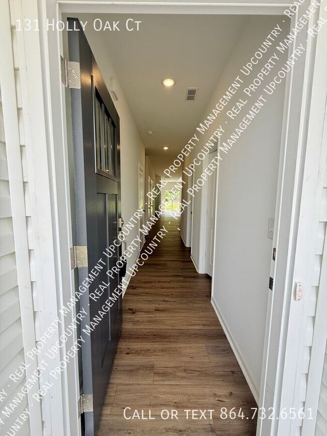 Photo - 131 Holly Oak Ct