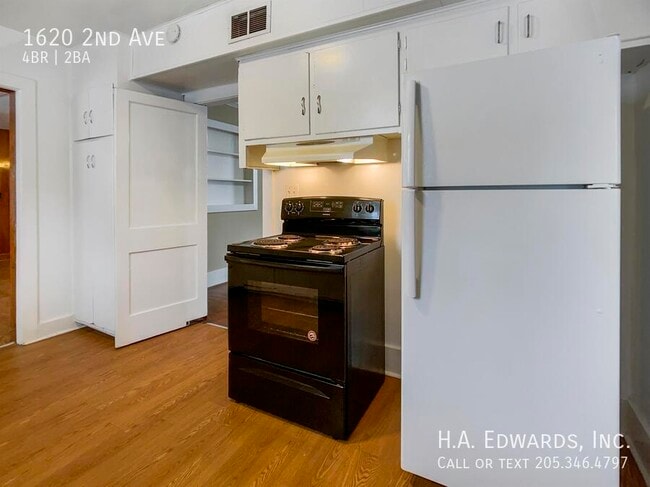 Photo - 1620 2nd Ave