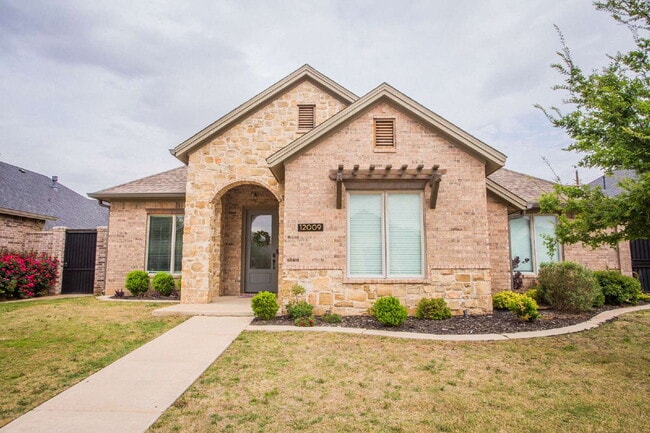 Photo - Luxurious home in Lubbock-Cooper ISD!