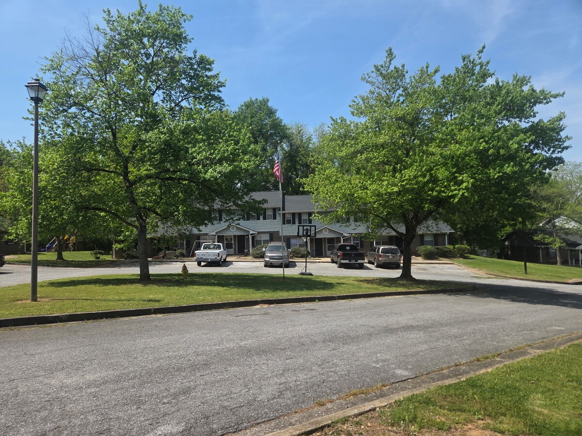 Fairview Apartments - Fairview Apartments