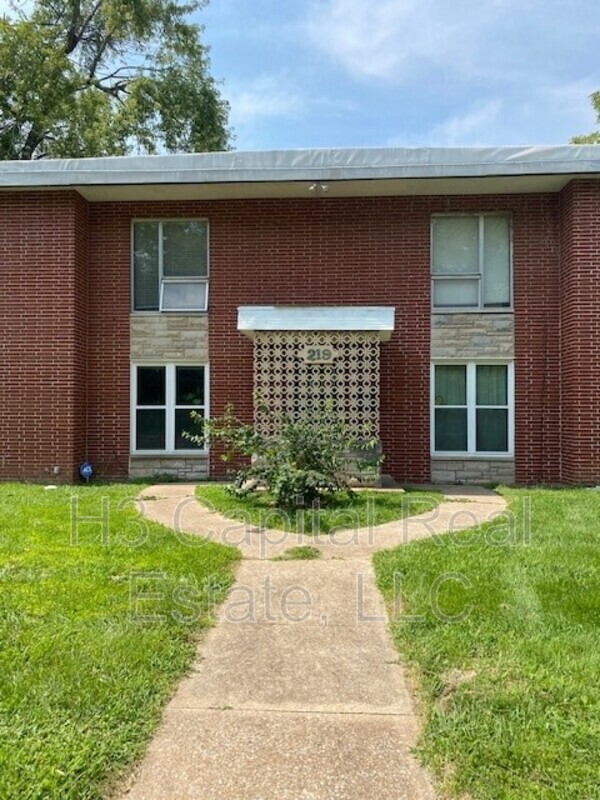 Building Photo - 219 N 48th St Unit 3 Rental