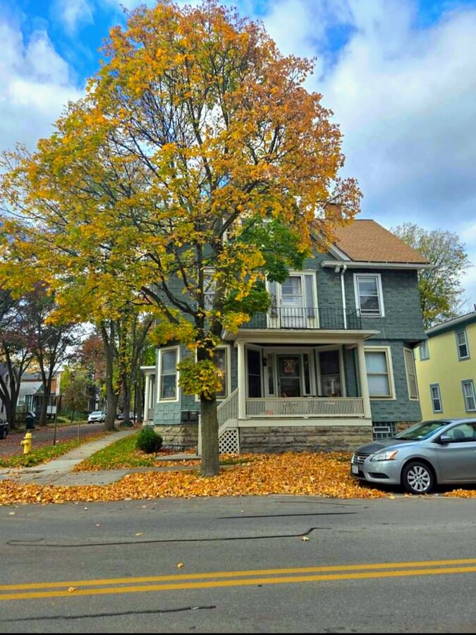 Photo - 371 Alexander St Townhome