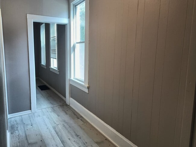 Photo - 352 E Lincoln Ave Unit lower