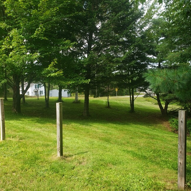 Building Photo - 162 Lancaster Rd Unit 162 B