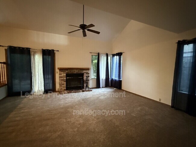 Photo - 5350 Laguna Park Dr