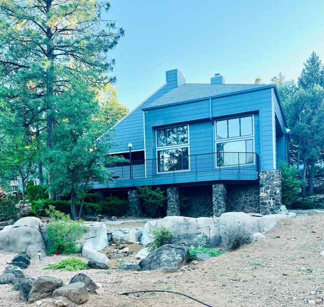 Photo - 2600 S White Mountain Rd