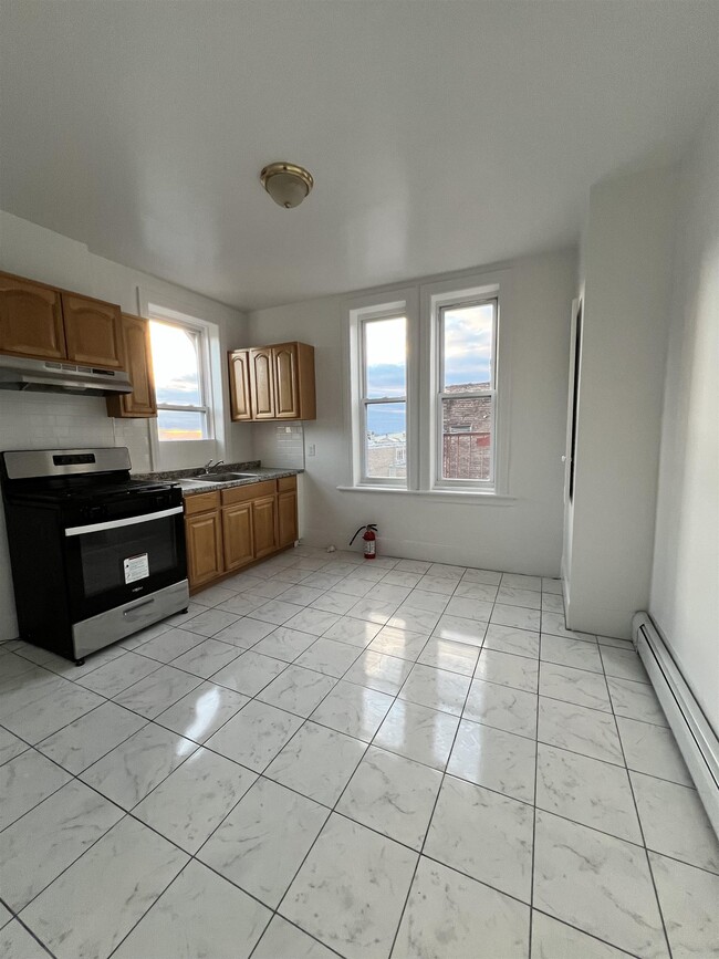 Photo - 1201 John F. Kennedy Blvd Unidad 4