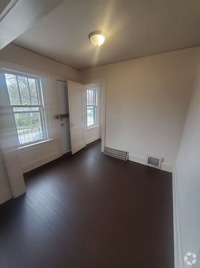 Building Photo - 3736-3738 N 17th St. (Duplex) Unit 3738 (Upper) Rental