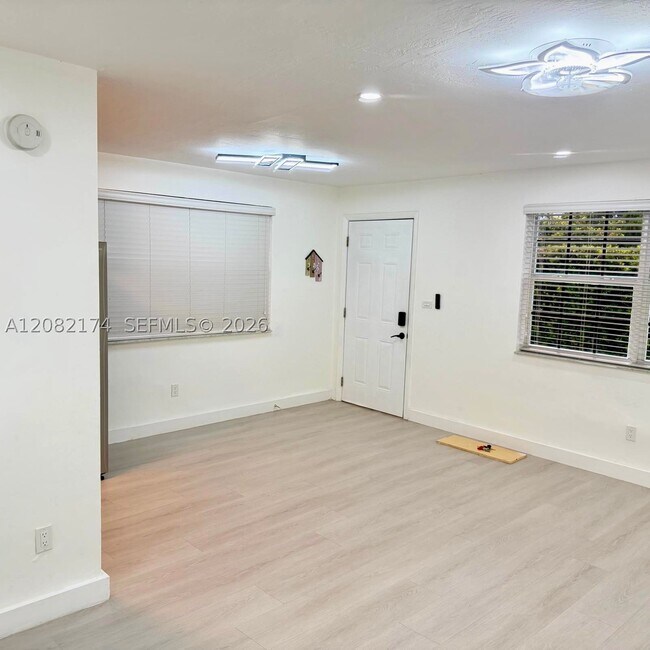 Photo - 2015 SW 27th Ave Unit 2