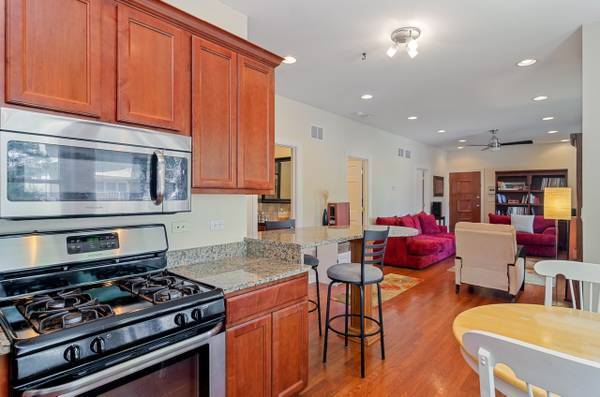 Photo - 3857 N Lawndale Ave Unit 3651-1