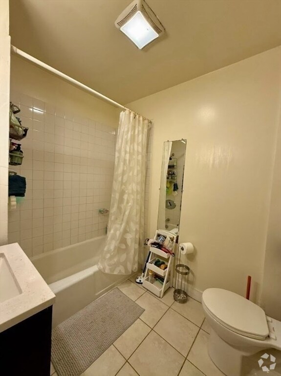 Building Photo - 34 Gay Head St Unit 2 Rental
