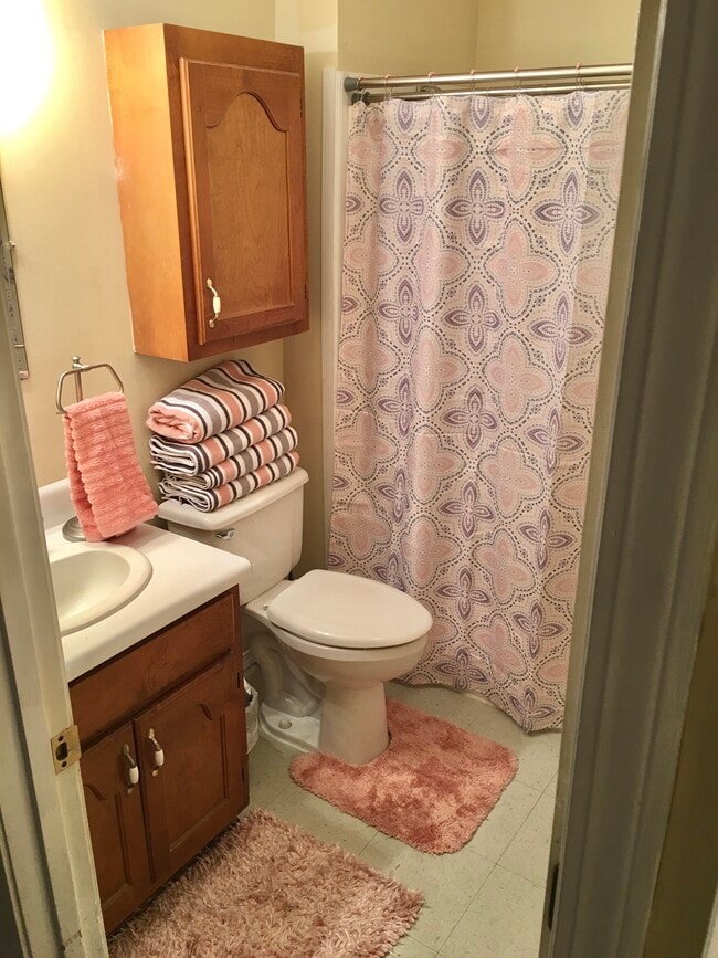 *Representation, not actual unit. - 511 Banks Rd Unit B