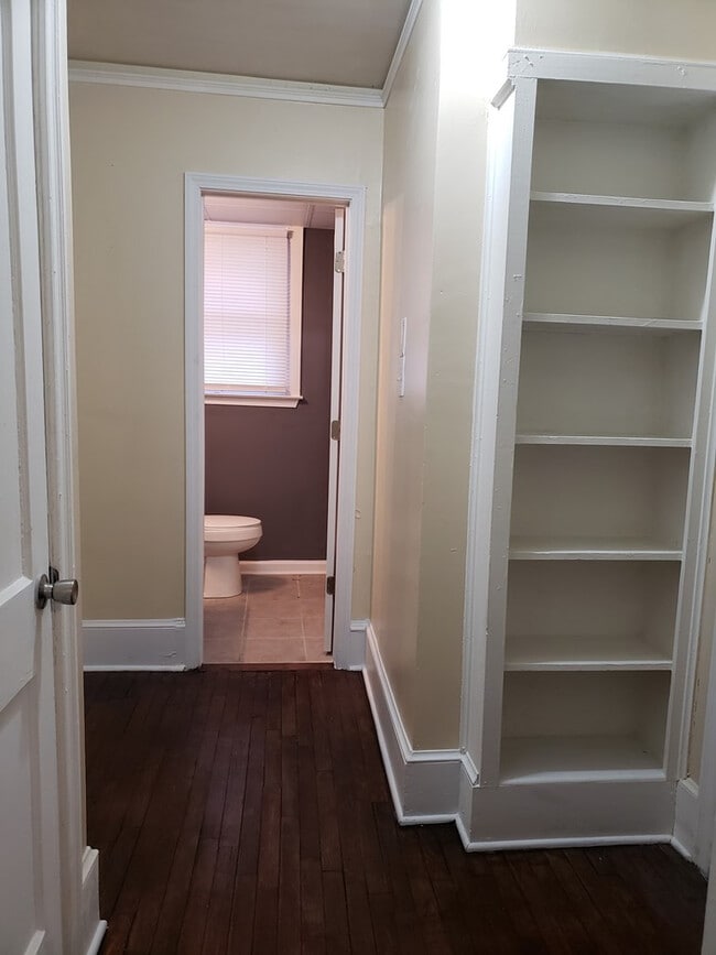 Photo - 304 Loring Dr