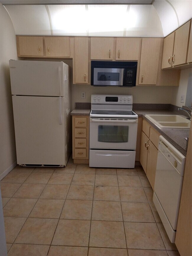 Photo - 8850 Royal Palm Blvd Unit 104-6