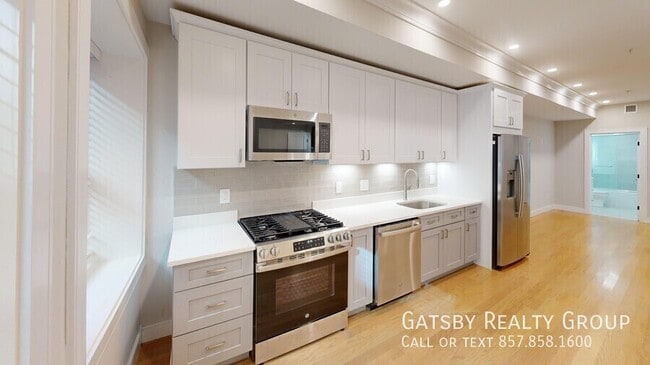 Building Photo - 230 Tremont St Unit 1R