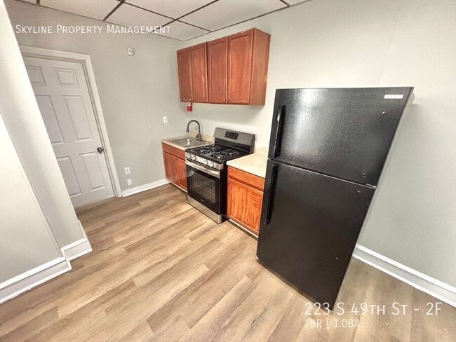 Photo - 223 S 49th St Unit 2F
