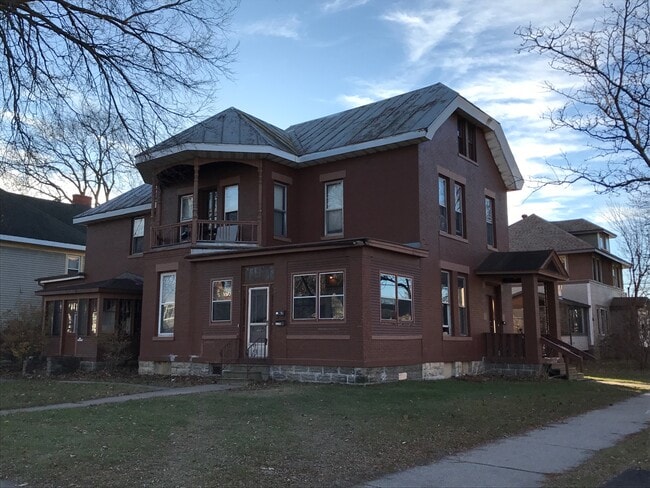 Building Photo - 722 King St Unit 722