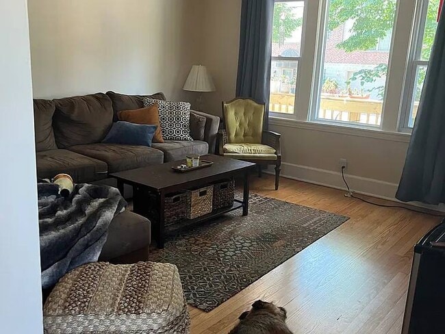 Photo - 800 E Pearson St