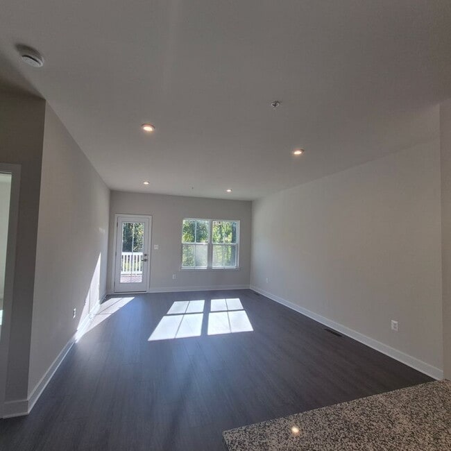 Photo - 961 Swilken Bridge Rd