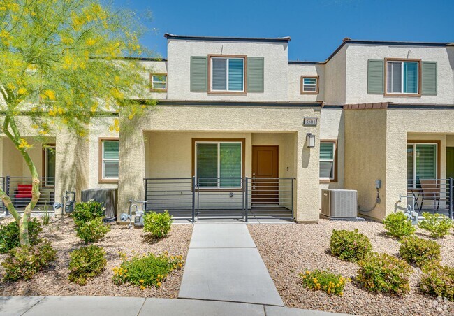Building Photo - Modern 3-Bedroom Townhome in Gated Community