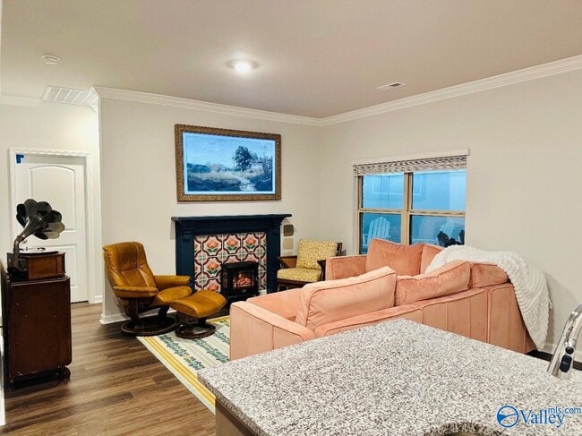 Photo - 507 Raccoon Way SW