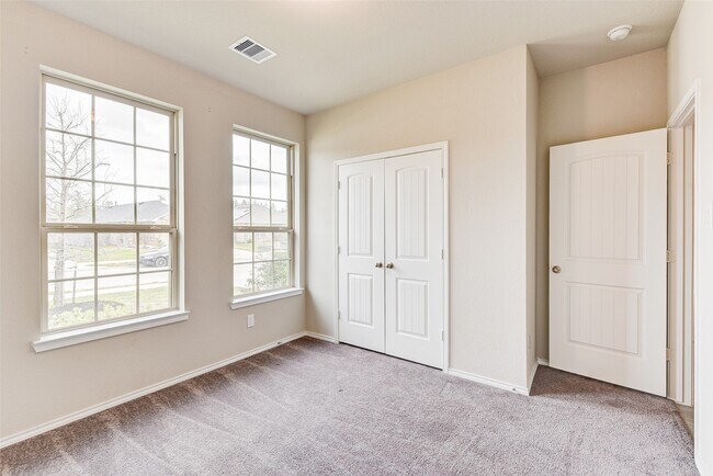 Photo - 1910 Hidden Cedar Dr