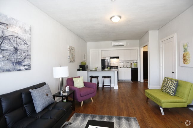 1BR, 1BA Furnished - Living Room