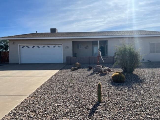 Building Photo - Fully Furnished Winter Rental