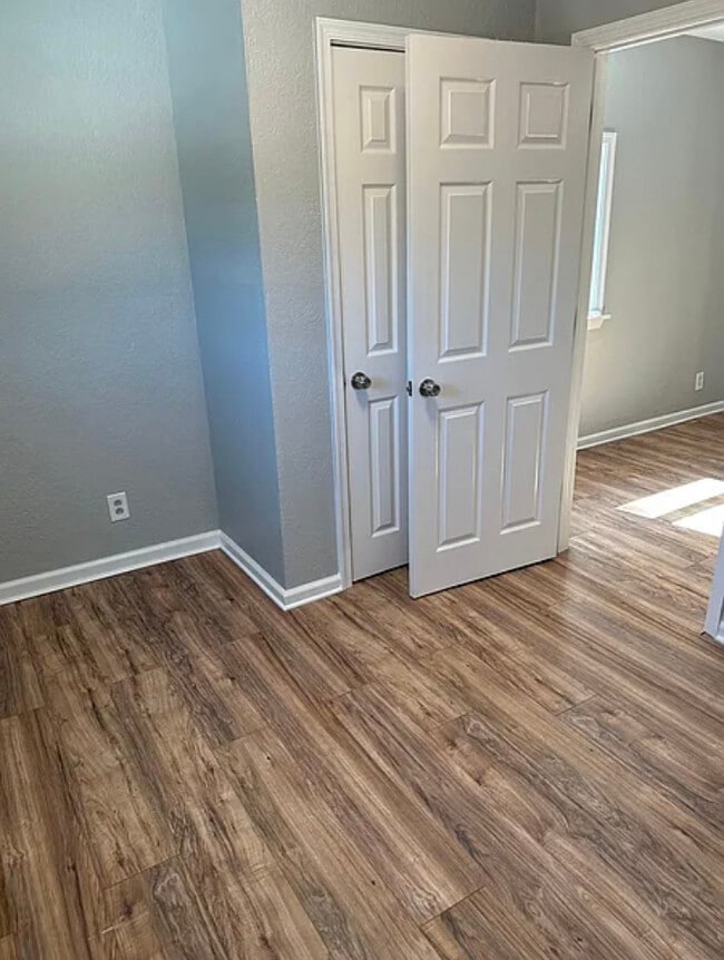 Photo - Hedgerow Apartment - Utilities Included