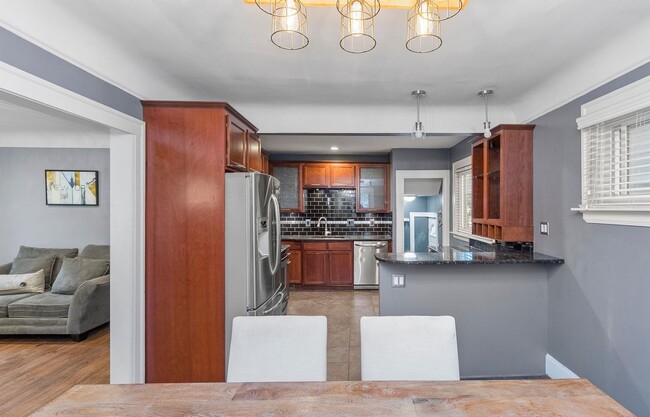 Photo - Heart of Royal Oak's most desirable neighborhood - Available NOW!