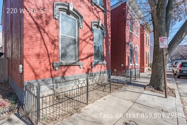 Photo - 220 W 5th St Unit 1