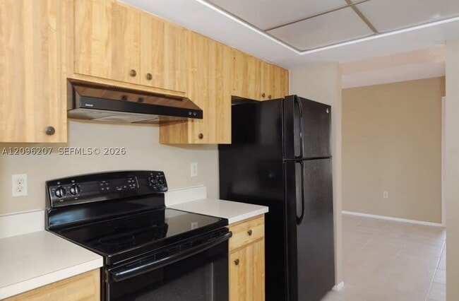 6905 20th Ave W