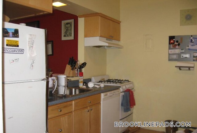 Photo - 184 Naples Rd Unit 5