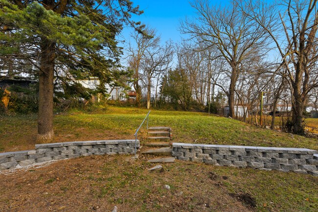 Photo - 4677 N 60th St